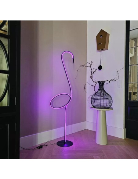 Lampadaire Led à couleur et rythme de changement gérés par télécommande Flamingo de Lucide