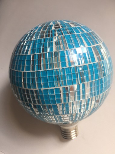 Ampoule décorative Led dimmable forme globe  E27  motifs mosaïque turquoise - Girard-Sudron 