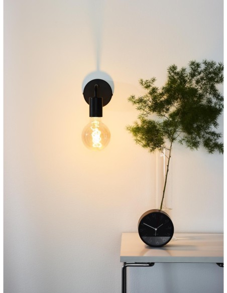 Scott de Lucide - applique intérieure noire - esthétique scandinave - culot E27