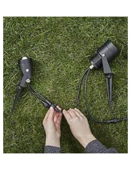 Détecteur de présence infra-rouge étanche 24 V IP44 Garden24 - Markslöjd Leluminaireled.com