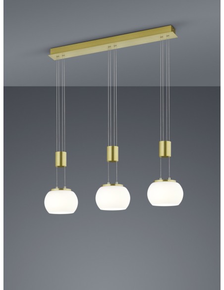 TRIO Madison – Suspension élégante 3 lumières, LED intégrées, laiton et verre blanc, IP20.