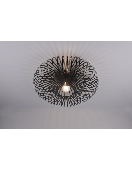 TRIO Johann – Éclairage esthétique et écoénergétique pour un salon contemporain