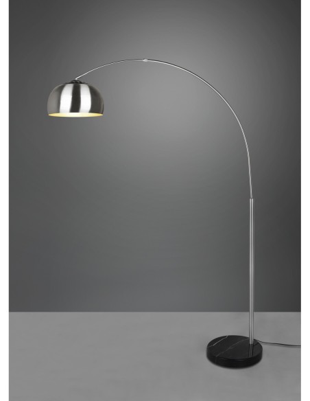 Trio – Argentina – Lampadaire élégant, interrupteur à pied, design intemporel