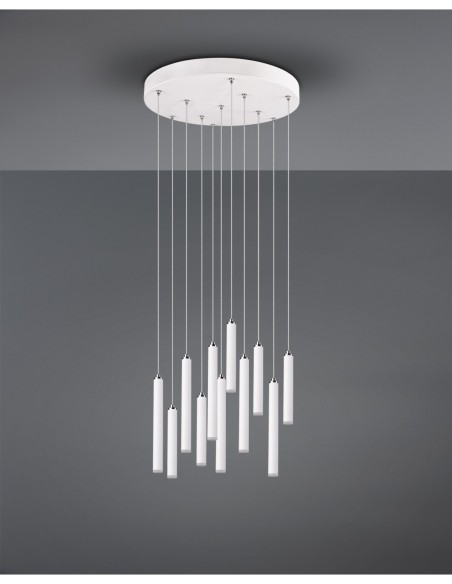 Trio Tubular - Suspension LED élégante installée au-dessus d’une table à manger moderne