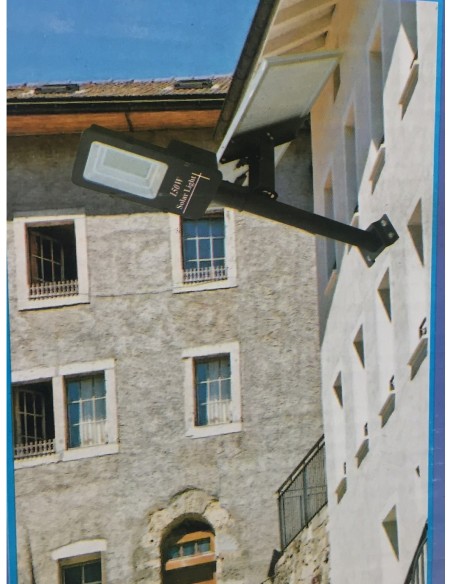 Eclairage de rue solaire étanche  - Optonica Leluminaireled.com