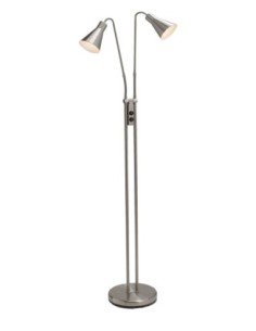 Markslöjd Odense – Lampadaire en acier avec bras articulés pour un éclairage précis et flexible