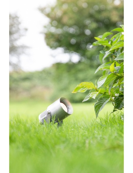 Installation facile avec câble 30 cm et connecteur OO, variateur Garden 24 et transfo requis.