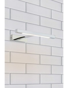 Applique salle de bain chromée LED 6W, design compact et moderne, lumière blanche chaude. 2