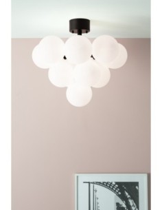 Markslöjd Merlot – Plafonnier contemporain Ø56 cm avec 13 globes en verre opalin et structure noire, G9 2