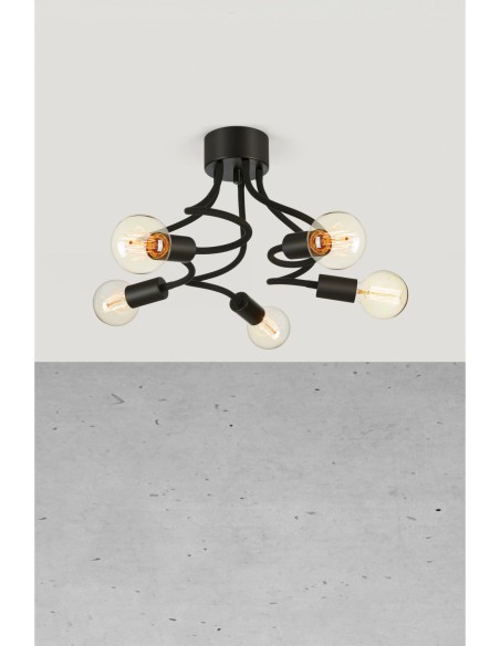 Style industriel sculptural, idéal pour loft ou intérieur contemporain au caractère affirmé.