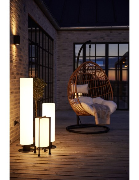 Markslöjd Garden 24 – Lampadaire LED 12W extérieur, aluminium noir et abat-jour blanc, IP44