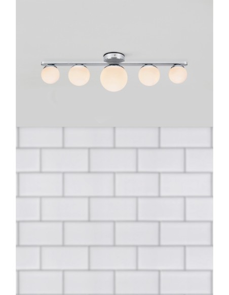 Markslöjd Puro – Luminaire salle de bain 5 lampes, verre opale et métal chromé
