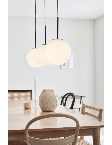 Markslöjd Dione – Suspension noire 3xE14 max 40W, design en ligne pour table de cuisine