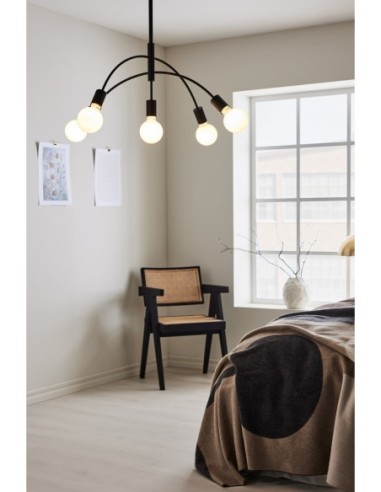 Markslöjd Cygnus – Suspension 5 lampes E27, structure en métal noir, diamètre 72 cm, style audacieux