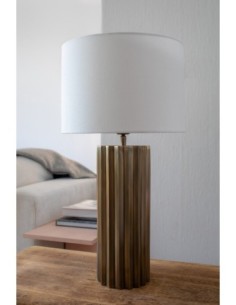 Markslöjd Hashira – Lampe de table en laiton antique avec abat-jour en tissu blanc cassé 2