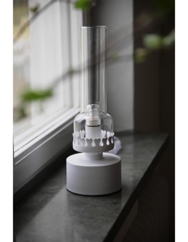Markslöjd Kandella – Lampe style lanterne à pétrole classique, lumière douce et élégante