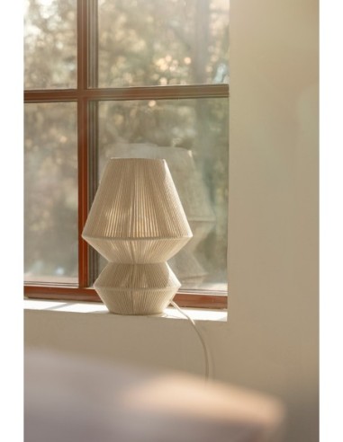 Markslöjd Razzo – Structure en fer avec fils de coton pour une lumière douce et une ambiance chaleureuse