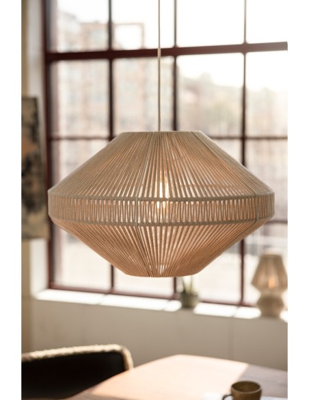 Markslöjd Razzo – Design en coton tissé pour une lumière douce et un jeu d’ombres chaleureux