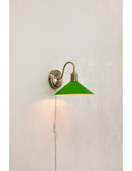 Markslöjd Vela – Design classique et élégant, parfaite comme lampe de chevet ou éclairage d’appoint