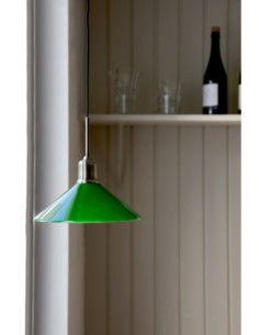 Markslöjd Vela – Suspension verte avec abat-jour en verre brillant et support en laiton antique, H23 cm 2