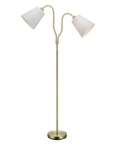 Lampadaire en laiton avec deux abat-jour blancs orientables, idéal pour un éclairage modulable.