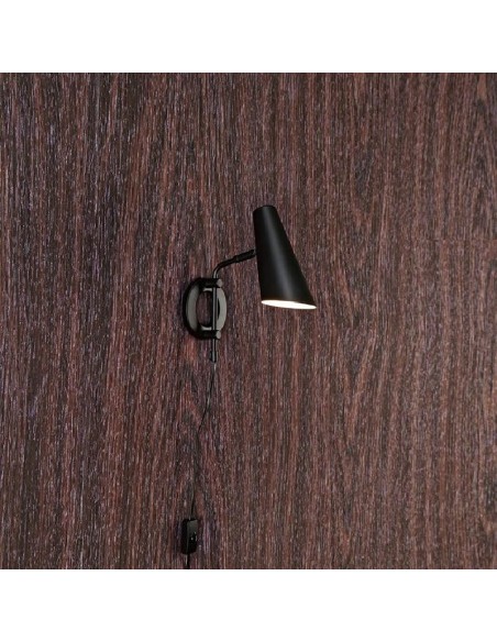 Applique métal noire scandinave Cal - Markslöjd Leluminaireled.com