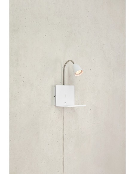 Lampe murale Cuarto blanche avec cordon transparent, interrupteur et fixation sécurisée murale.