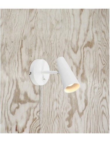 Markslöjd Crest – Applique design scandinave en métal blanc, éclairage LED directionnel