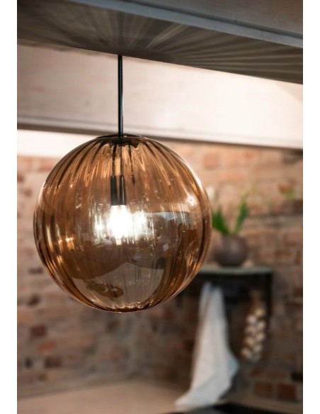 Markslöjd Fengari – Suspension 1xE14 avec globe en verre ambré, lumière douce et chaleureuse