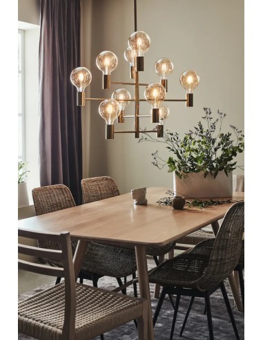 Markslöjd Paris – Élégance et modernité réunies dans une suspension à 10 lampes, hauteur ajustable pour une ambiance parfaite.