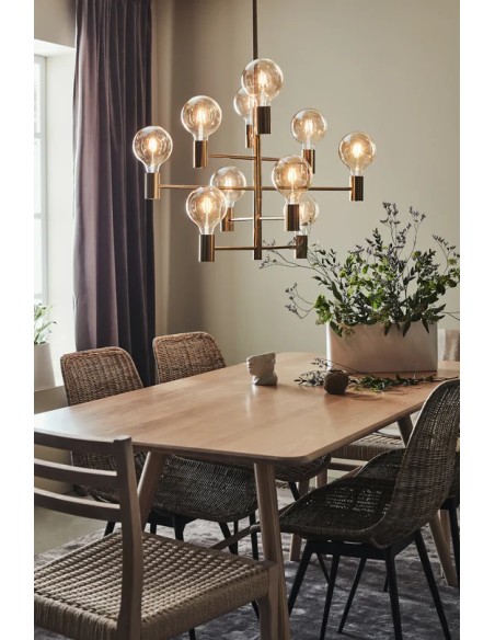 Markslöjd Paris – Élégance et modernité réunies dans une suspension à 10 lampes, hauteur ajustable pour une ambiance parfaite.