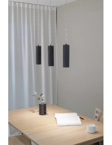 Markslöjd Costilla – Suspension métal nervuré gris foncé, éclairage ciblé