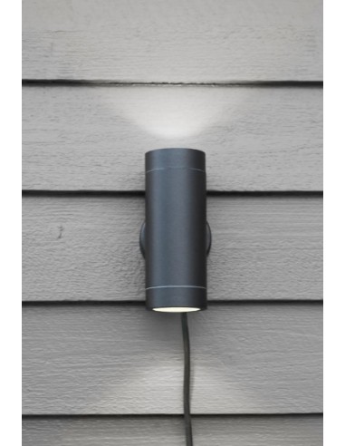 Markslöjd Garden 24 – Applique extérieure design en aluminium noir, LED 3000K dimmable