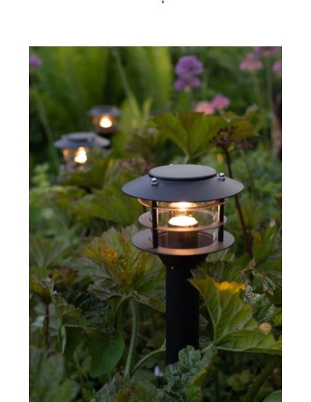 Markslöjd Garden 24 – Design noir épuré, piques de fixation inclus, idéal allées, jardins et terrasses