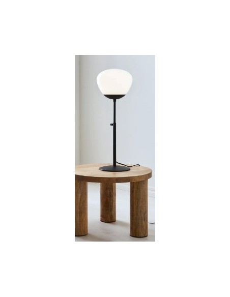 Markslöjd Rise noire grande – Hauteur réglable, classe II, usage intérieur, style minimaliste.