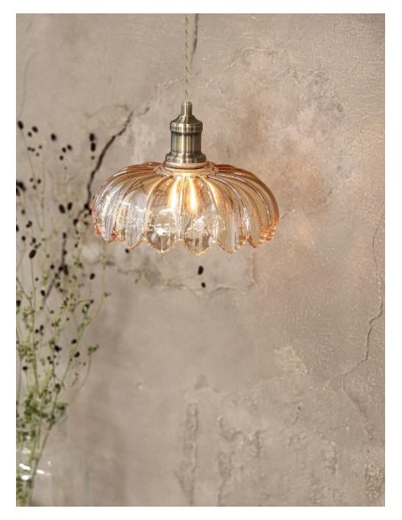 Plafonnier Kurage IP20 design moderne, verre ondulé et suspension textile beige pour salle à manger.