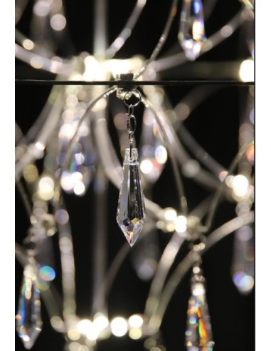 Lustre Efesos 33 LEDs, cristaux scintillants, câble transparent, idéal pour grand espace.
