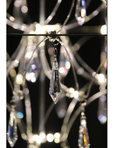 Lustre Efesos 33 LEDs, cristaux scintillants, câble transparent, idéal pour grand espace.