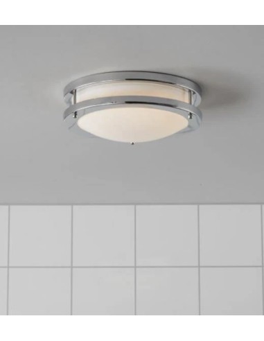 Markslöjd Täby – Design sobre en chrome et blanc, parfait pour les petites salles d’eau