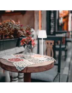 Lampe de table LED Viletto blanche sand en métal avec variateur tactile 2