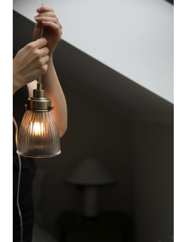 Lampe cosy verre transparent et laiton Markslojd