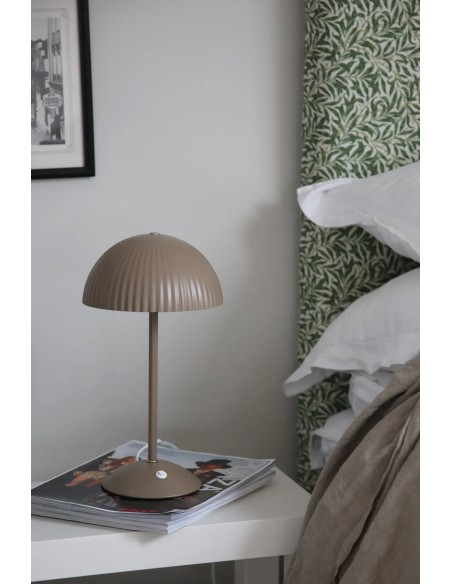 Lampe de table Zin Markslojd ambiance cosy lumière douce intérieur brun