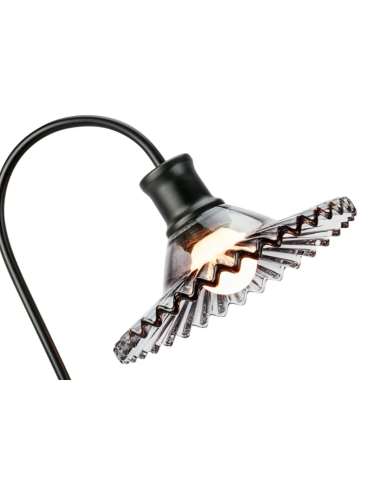 Lampe de table Novia Markslojd sur bureau intérieur moderne lumière chaleureuse