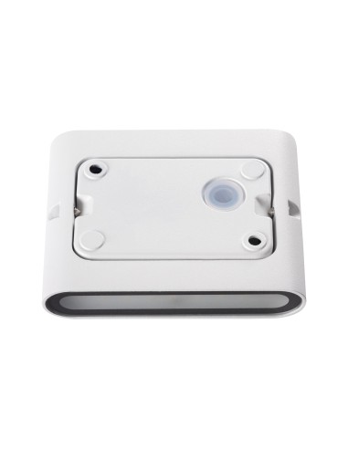 Installation de l’applique murale extérieure Kanlux GARTO LED 8W IP54 sur façade