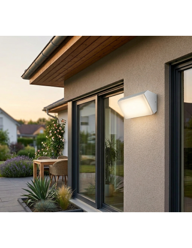 Applique extérieure solden blanche mantra 7071 IP65 9 Watts