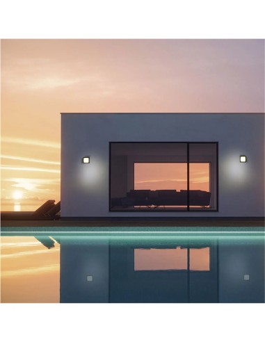 Plafonnier extérieur Mantra Creek installé sous plafond terrasse moderne éclairage LED IP65