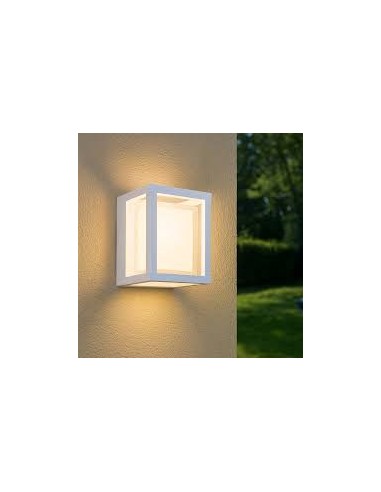 Plafonnier extérieur Mantra Creek installé sous plafond terrasse moderne lumière blanche IP65