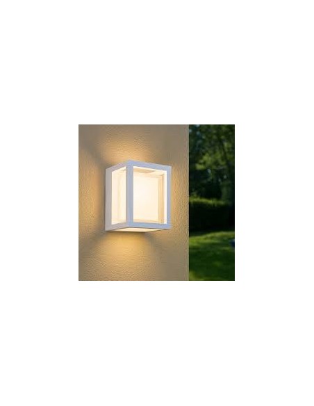 Plafonnier extérieur Mantra Creek installé sous plafond terrasse moderne lumière blanche IP65