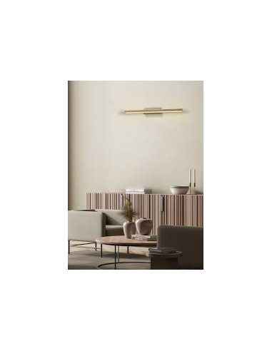 Applique LED Lineal noire installée dans salon contemporain moderne