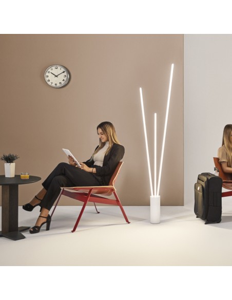 Lampadaire Diam. 11cm, 3000K, 4300LM, 67W Noir - Mantra - Vertical